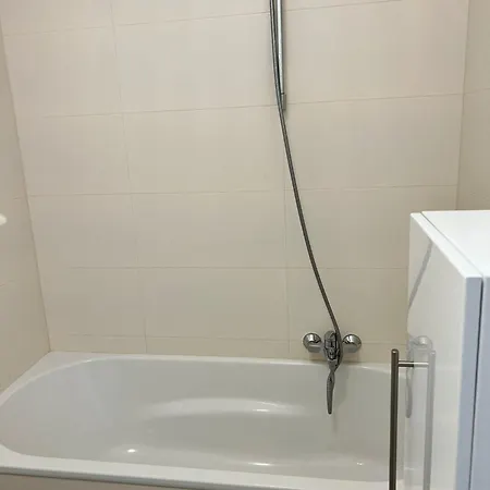 Ein Schones Zuhause Fur Monteure Apartamento